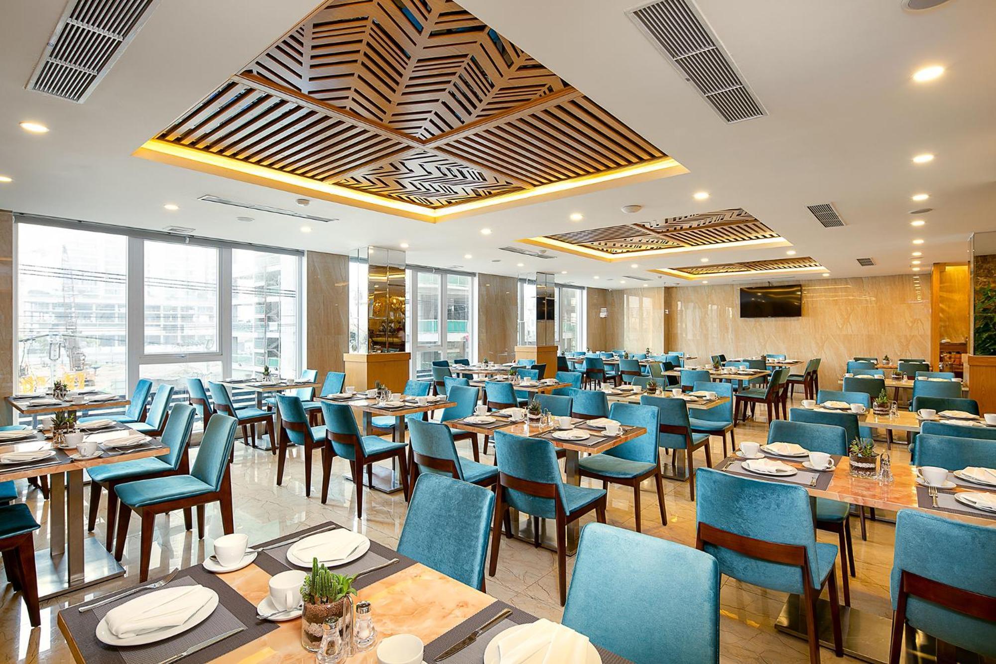 Tgt Beach Hotel Da Nang Buitenkant foto
